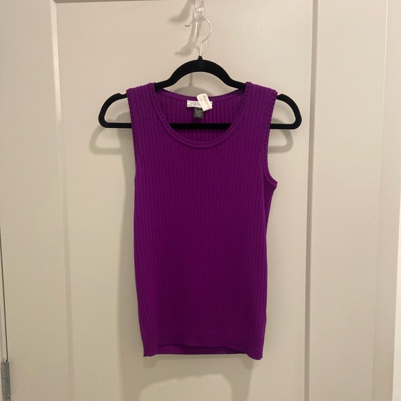 St. John tank top - Picture 9 of 10